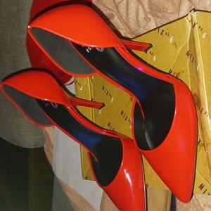 Red Patent Leather D'Orsay Stiletto Pumps, Mix No 6 Dawnira, Size 8.5 w/ box.
